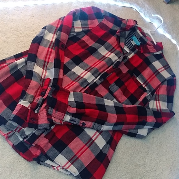Red Flannel - Picture 2 of 16